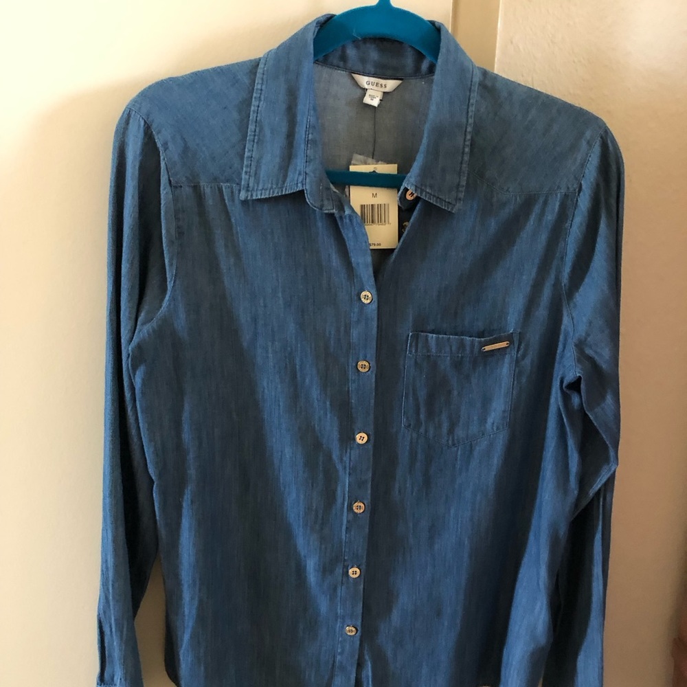Lightweight GUESS ❤️ Denim button down shirt